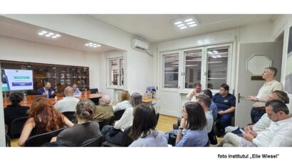 foto: Discuţie despre reconstrucția vieții evreiești după Holocaust (foto Institutul „Elie Wiesel”)