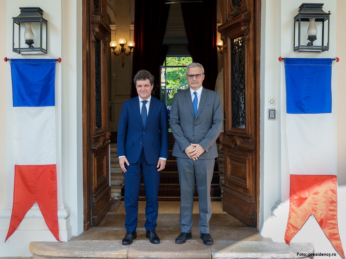 Președintele României, Nicușor Dan și ambasadorul Franței în România, Nicolas Warnery (Foto: presidency.ro)
