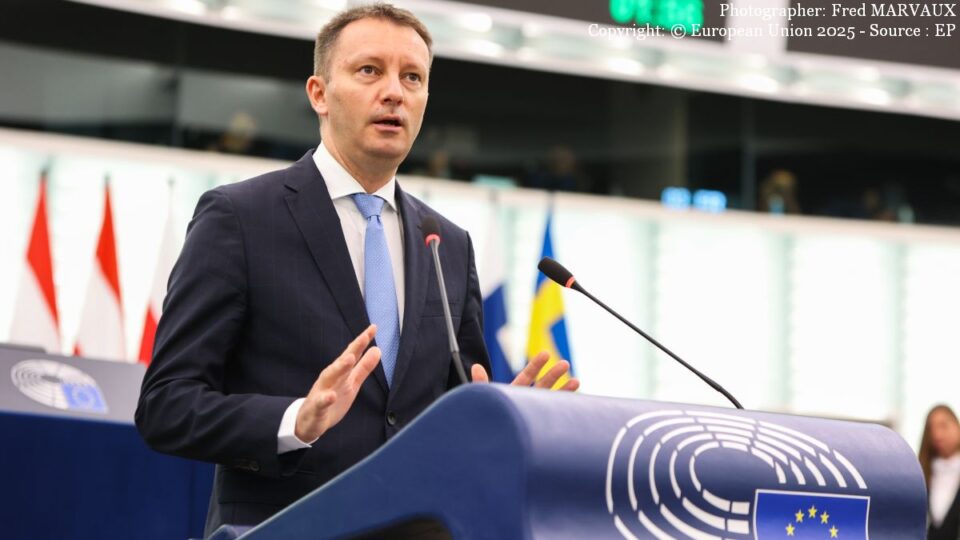 Siegfried Mureșan (Photographer: Fred MARVAUX Copyright: © European Union 2025 - Source : EP)