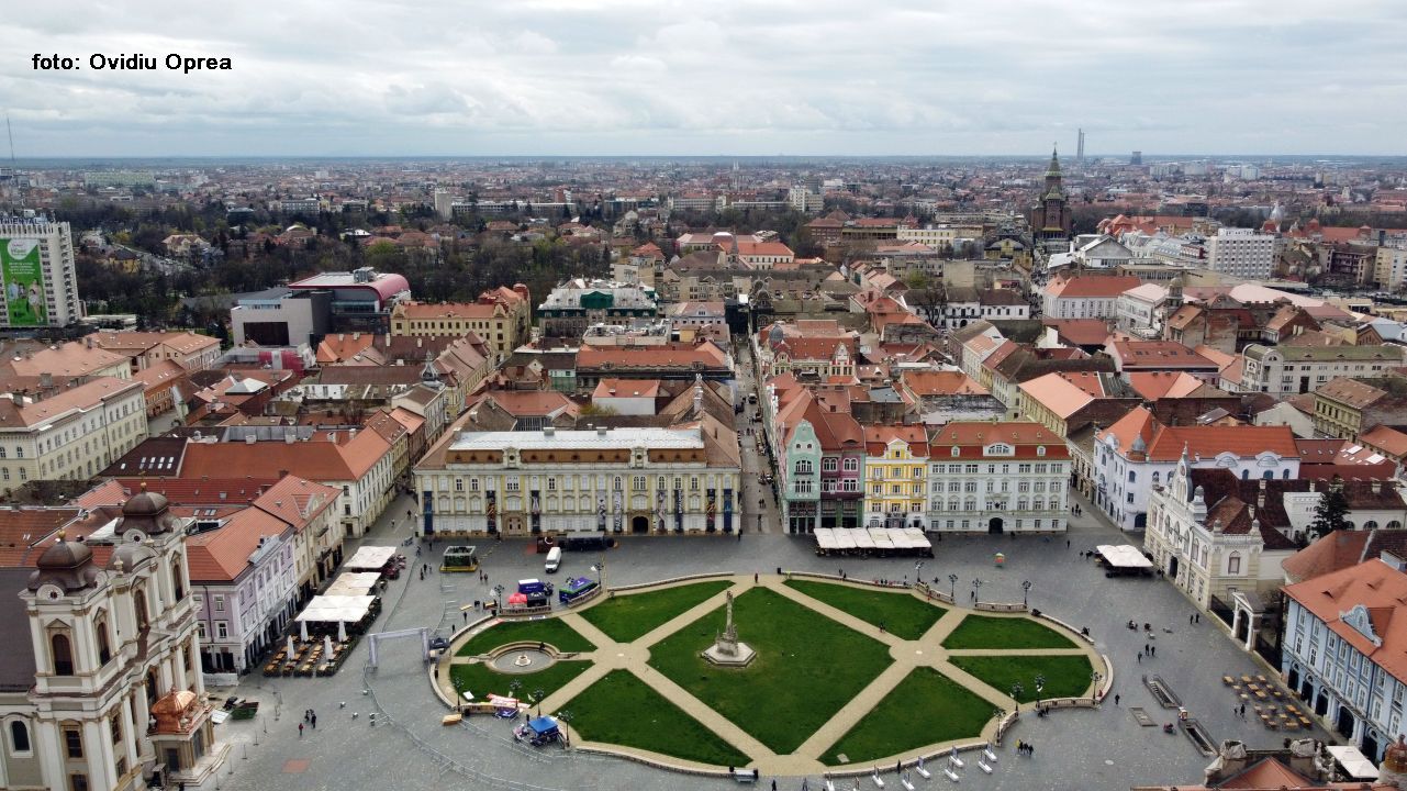 Timişoara - Piaţa Unirii (foto: Ovidiu Oprea)