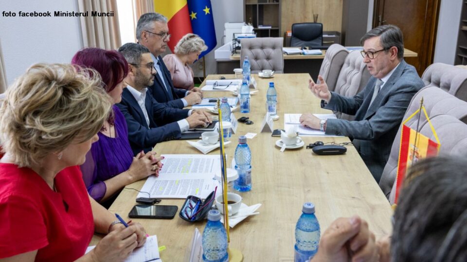 Întrevedere bilaterală Ministrul Muncii, Familiei, Tineretului și Solidarității Sociale, Petre – Florin Manole, şi ambasadorul Regatului Spaniei în România, Excelența Sa José Antonio Hernández Pérez-Solórzano