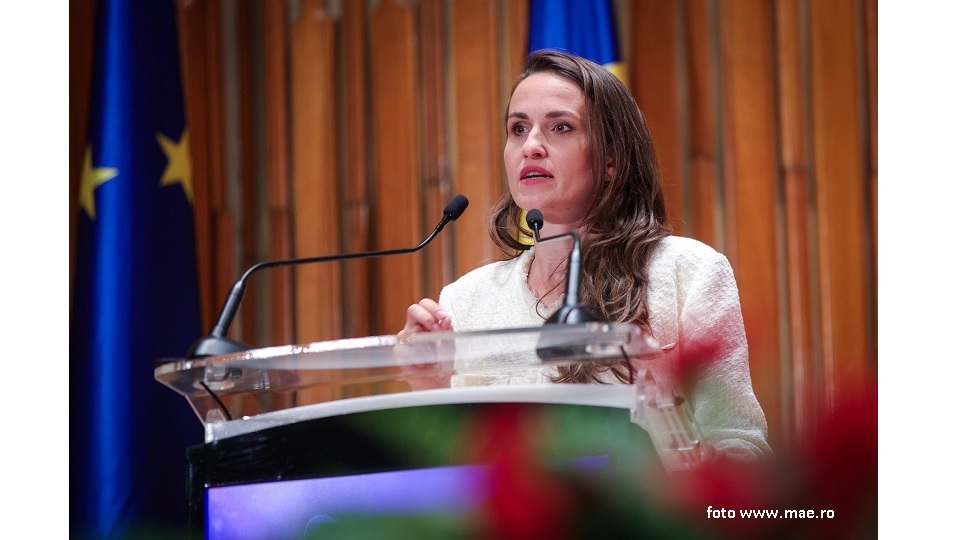 Ministrul de Externe Oana Ţoiu (foto www.mae.ro)