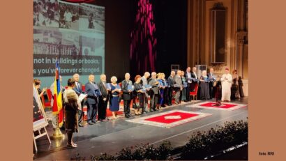 Profesori români premiaţI de Regatul Maroc (foto RRI)