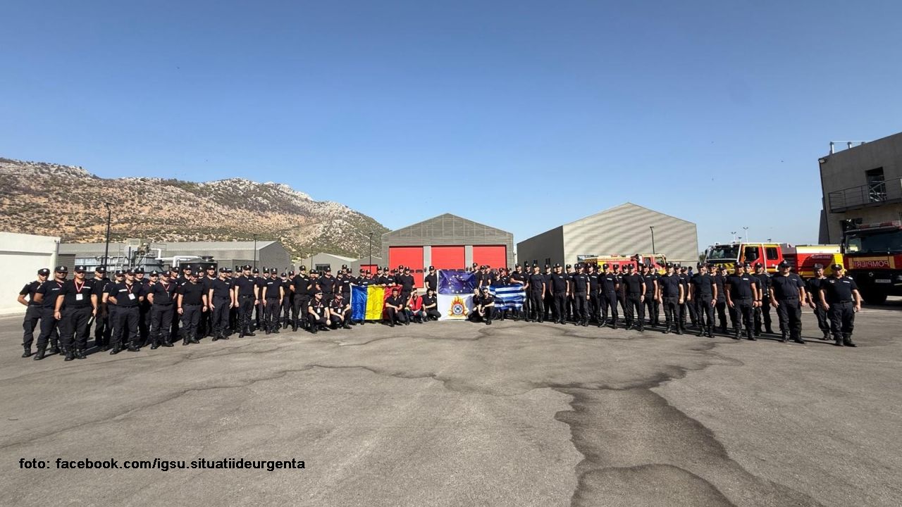 Pompieri români în misiune în Grecia (sursă foto: facebook.com/igsu.situatiideurgenta)