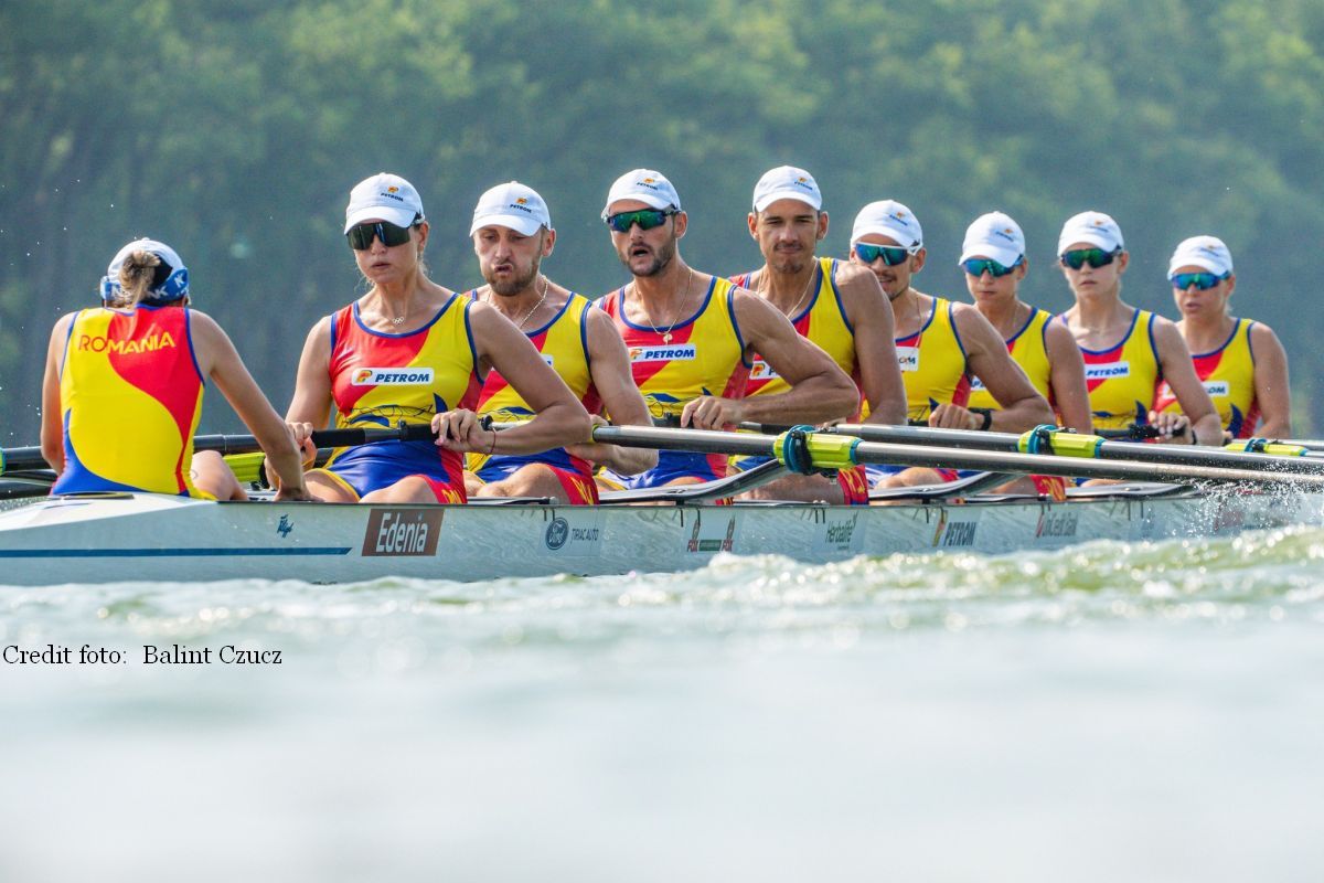 AUR pentru Romania la 8+1 mixt (Sursa foto: Facebook / Federatia Romana De Canotaj - Credit foto: Balint Czucz Photography)