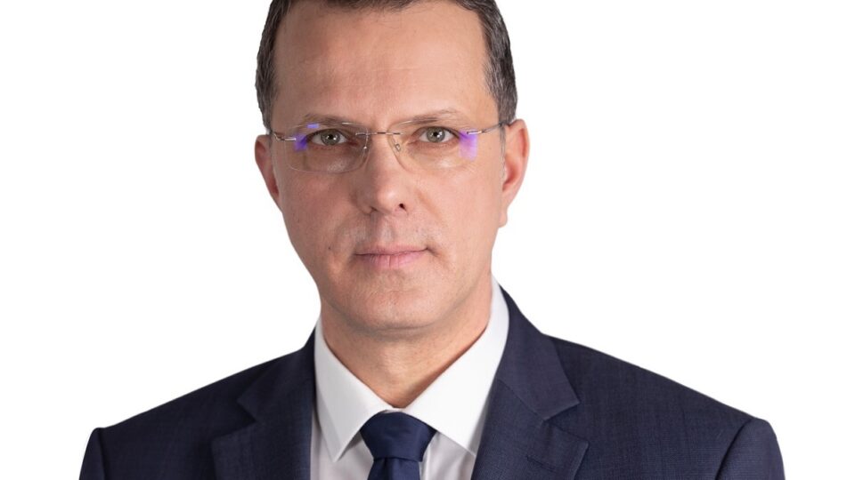 Ionuț Moșteanu, ministrul Apărării (Foto: facebook.com/imosteanu.public)
