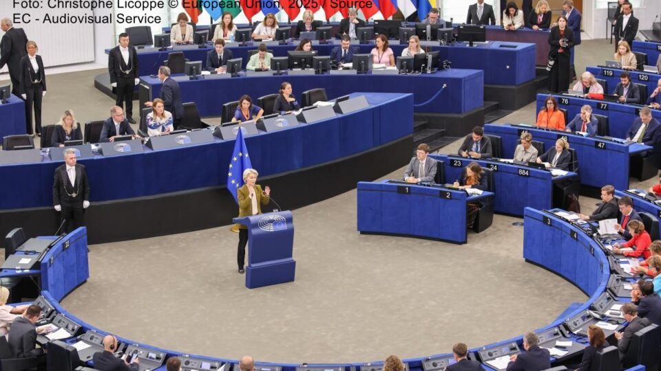 مصدر الصورة: Christophe Licoppe © European Union, 2025 / Source EC - Audiovisual Service