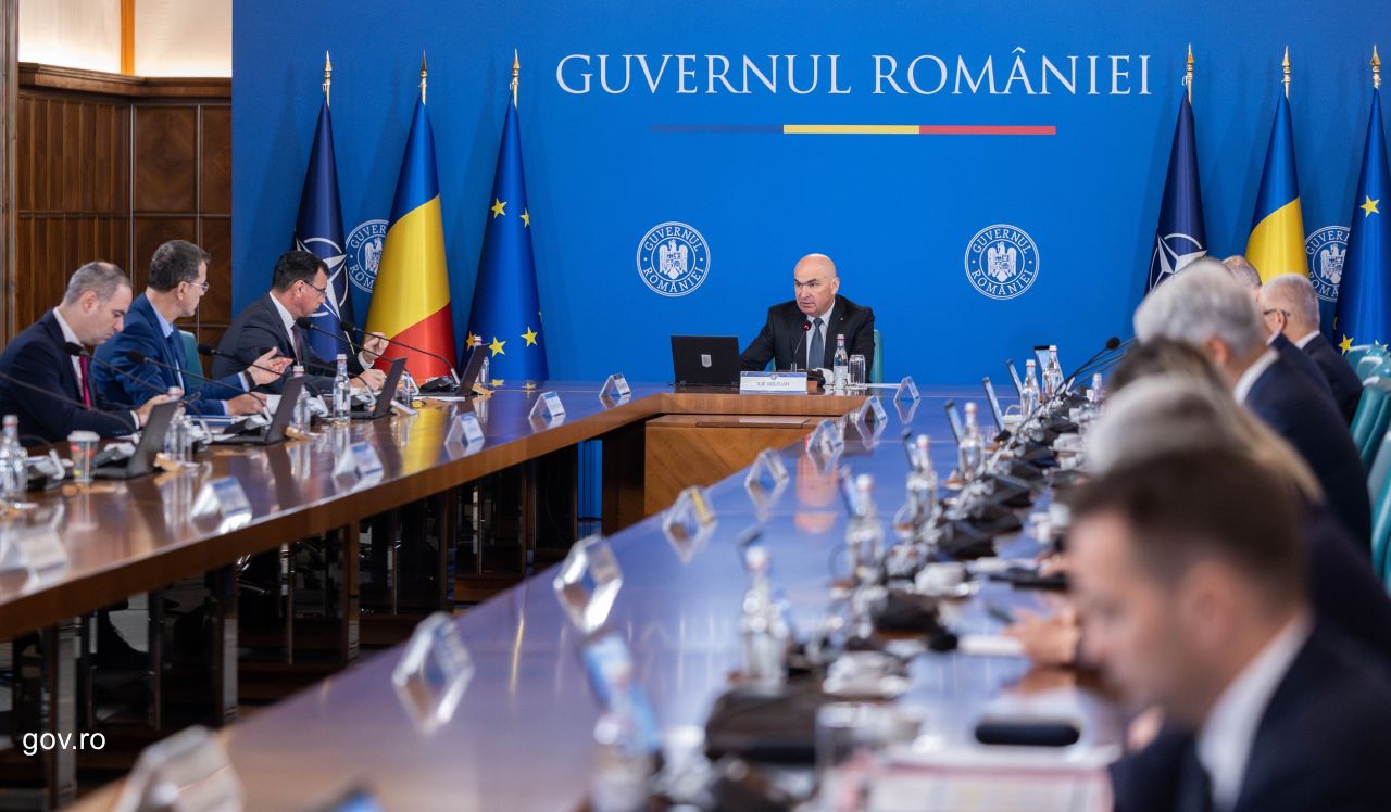 Il gabinetto Bolojan (foto: gov.ro)