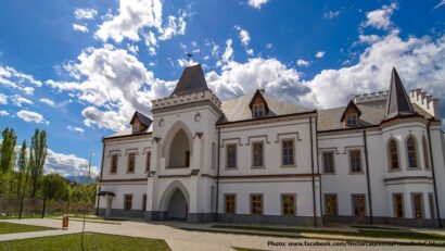 Замок Ночпа у підніжжі гір Ретезат