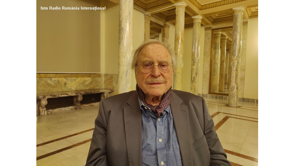 Sculptorul, fotograful și artistul vizual Peter Jacobi (foto RRI)