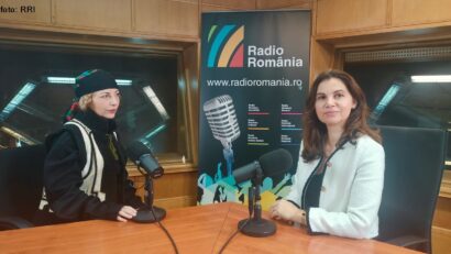 Iulia Gorneanu si Elena Enache (foto RRI)