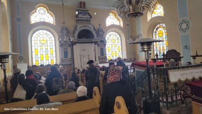 ביקור קבוצת בית הספר היידי המתקדם לחורף בסאטו מארה (צילום: הקהילה היהודית של סאטו מארה)