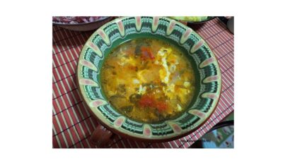 Ciorbă ardelenească cu afumătură