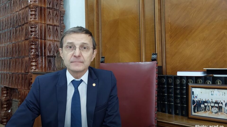 Президент Румунської академії, історик Йоан-Аурел Поп
