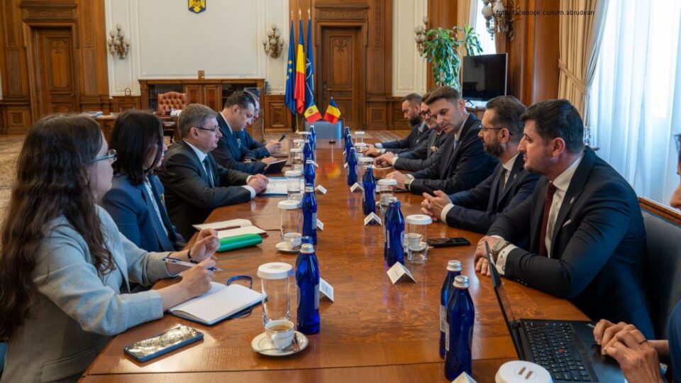 Senate Speaker Mircea Abrudean received Igor Grosu, head of Moldova's Parliament (photo: facebook.com/m.abrudean )