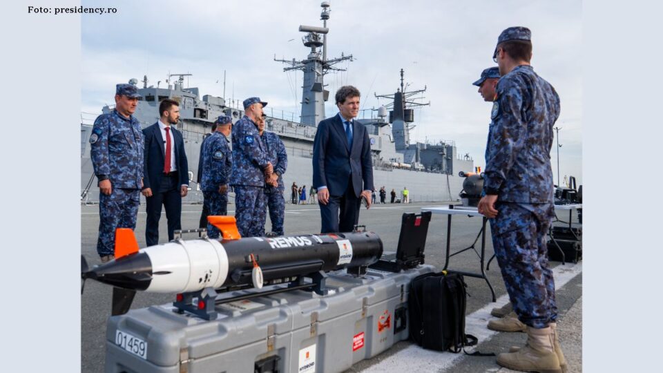Nicuşor Dan, visits the border police and the military port in Constanța; photo: presidency