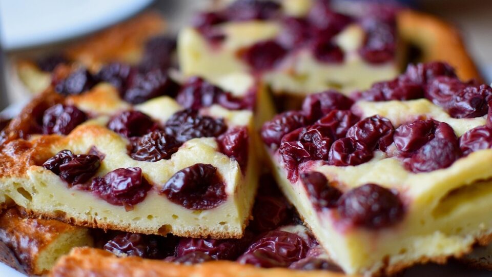 Dolce alle ciliegie (foto: pixabay.com)