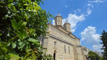 Iaşi, Biserica Mănăstirii Trei Ierarhi