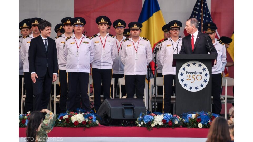 Președintele Nicusor Dan si Darryl Nirenberg, ambasadorul SUA la Bucuresti, la recepția de Ziua Independentei Statelor Unite ale Americii / Foto: Agerpres