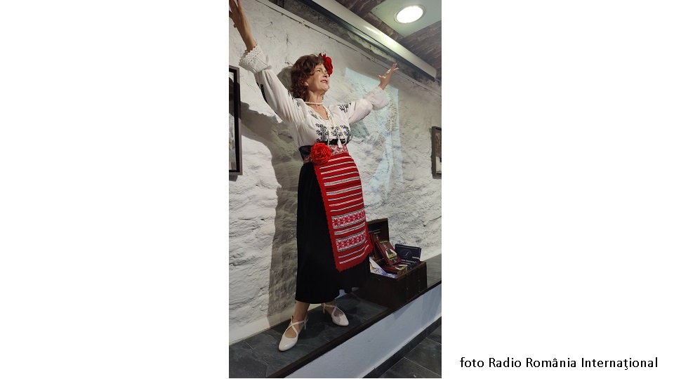 Actriţa româno-canadiană Claudia Motea (foto RRI)
