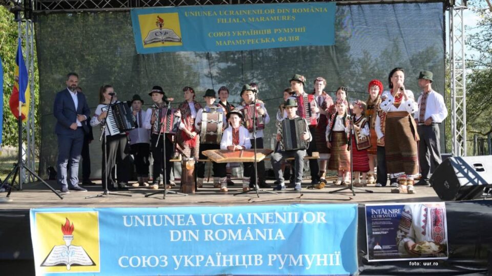 Зустріч із синами села та українські кулінарні традиції foto uur ro