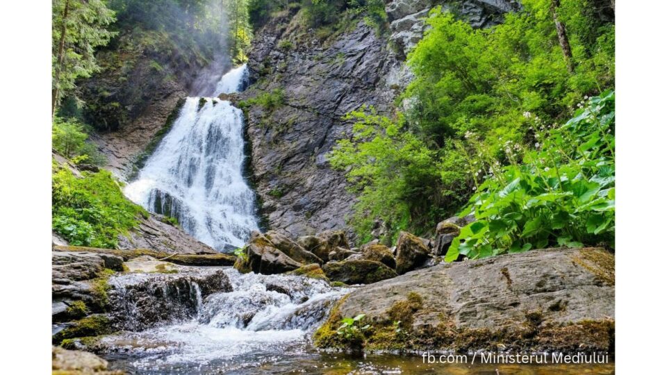 Cascada Vălul Miresei (Sursa foto: fb.com / Ministerul Mediului)