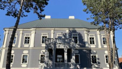 Замок Банффі в Нушфелеу Селазького повіту