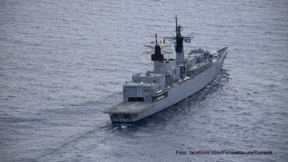 Fregata "Regele Ferdinand"- 221 (Foto: facebook.com/ForteleNavaleRomane)